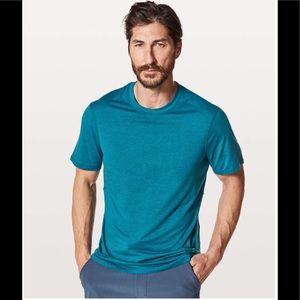 Lululemon Somatic Aero Short Sleeve in Capri Size Large